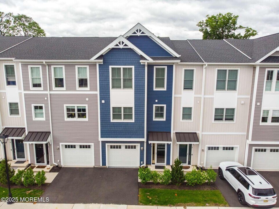 3 Raritan Ave in Keyport, NJ - Building Photo