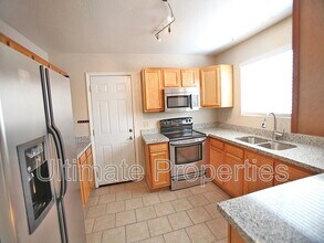 948 E Escuda Dr in Phoenix, AZ - Building Photo - Building Photo