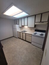 446 Cedar Gate Ct in Michigan City, IN - Building Photo - Building Photo