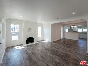 723 W Doran St in Glendale, CA - Building Photo - Building Photo