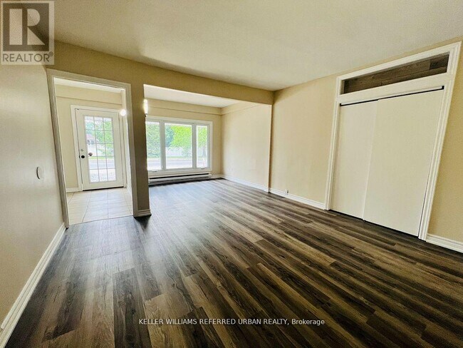 139 Ridgeway Rd in Fort Erie, ON - Building Photo - Building Photo