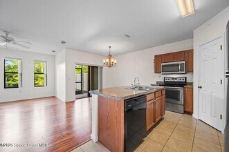 1375 Lara Cir in Rockledge, FL - Building Photo - Building Photo