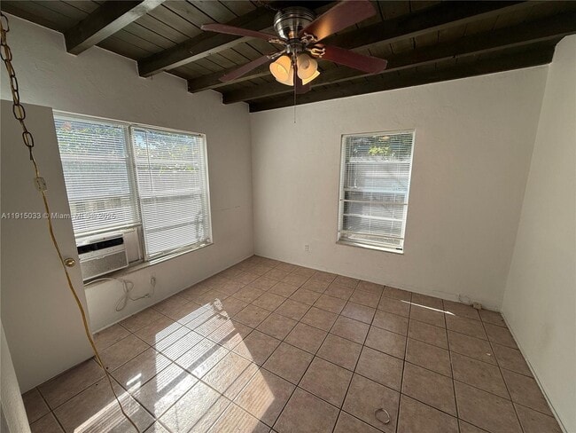 5820 Arthur St in Hollywood, FL - Building Photo - Building Photo