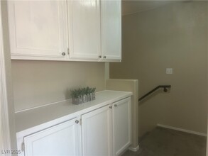 2266 Camel Mesa Dr in Laughlin, NV - Building Photo - Building Photo