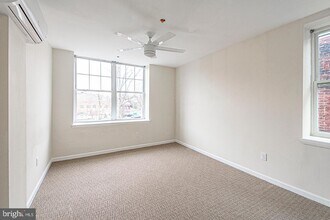 1501 W Allegheny Ave-Unit -UNIT 413 in Philadelphia, PA - Building Photo - Building Photo