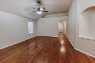 11818 Canyon Falls Dr in Tomball, TX - Building Photo - Building Photo