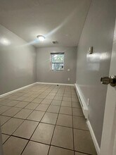 261 Halladay St in Jersey City, NJ - Building Photo - Building Photo