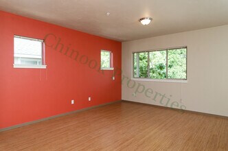 585 E 14th Ave in Eugene, OR - Building Photo - Building Photo