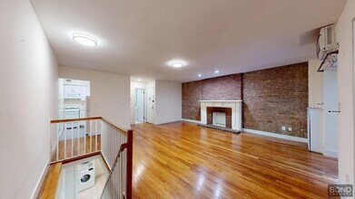 36 W 73rd St in New York, NY - Building Photo - Building Photo