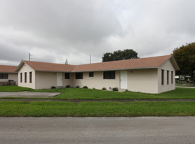 205-207 N 59th Ave in Hollywood, FL - Building Photo