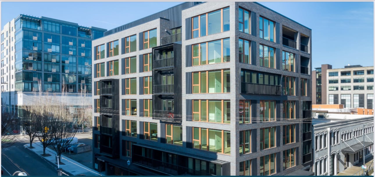 DOCK 59 APARTMENTS in Portland, OR - Building Photo