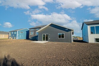 6736 66th Ave S in Horace, ND - Building Photo - Building Photo