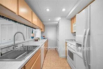 5700 Mariner St in Tampa, FL - Building Photo - Building Photo