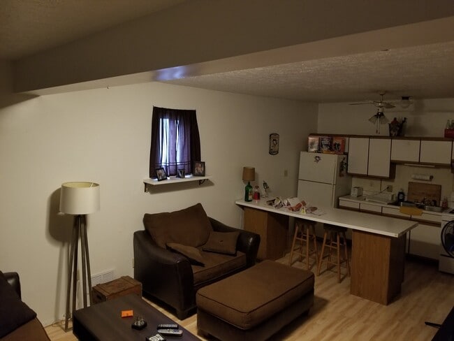 1602 Church St, Unit 2 in Ambridge, PA - Building Photo - Building Photo