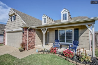 20349 E 42nd Pl S in Broken Arrow, OK - Building Photo - Building Photo