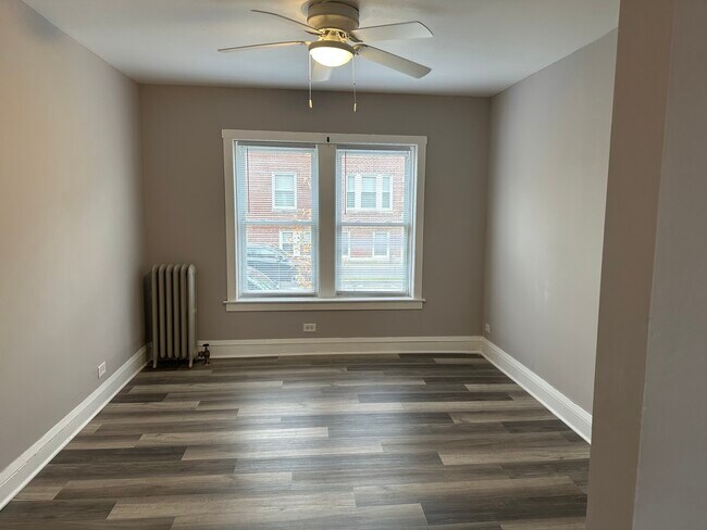 4054 W Dickens Ave in Chicago, IL - Building Photo - Building Photo