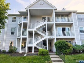 1106 Sage Ct in Mahwah, NJ - Building Photo