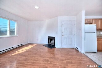 638 Cove Rd in Stamford, CT - Building Photo - Building Photo