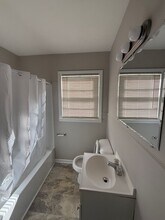 702 Wellons Ave in Spring Lake, NC - Building Photo - Building Photo