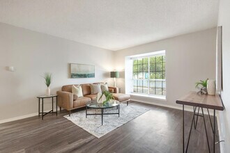 Ascent at Northgate in Austin, TX - Building Photo - Building Photo