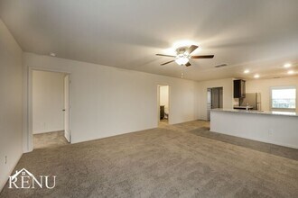 10922 Chatham Ct in Converse, TX - Building Photo - Building Photo