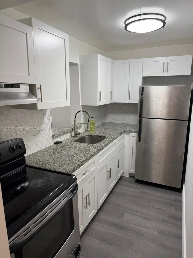 property at 1740 NW N River Dr