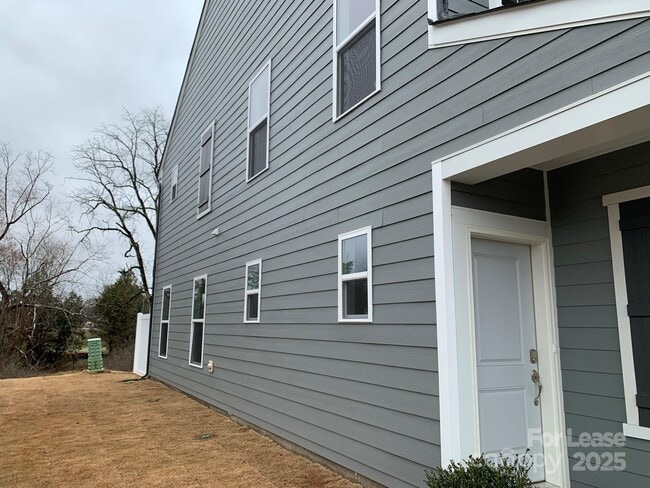 23042 Clarabelle Dr in Charlotte, NC - Building Photo - Building Photo