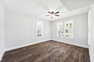 318 6th St N in Texas City, TX - Foto de edificio - Building Photo