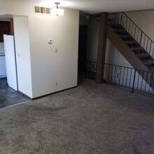 2313 S White Oak Dr in Wichita, KS - Building Photo - Building Photo
