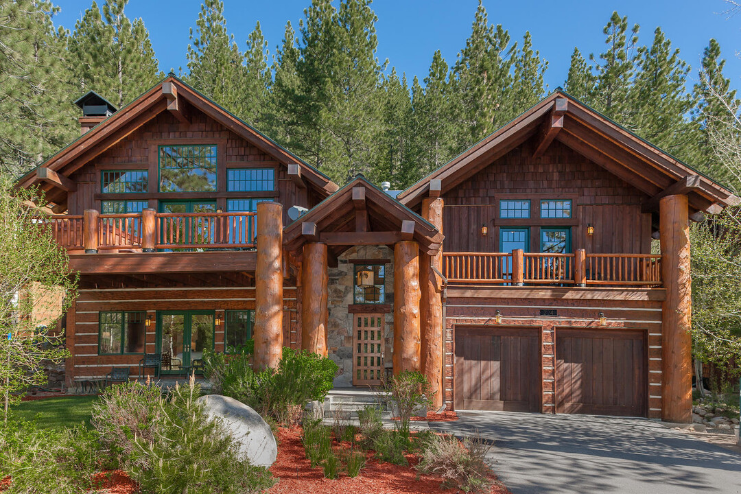 224 Shoshone Way in Olympic Valley, CA - Building Photo