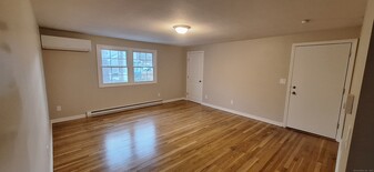 12 Baker Rd in Windham, CT - Building Photo