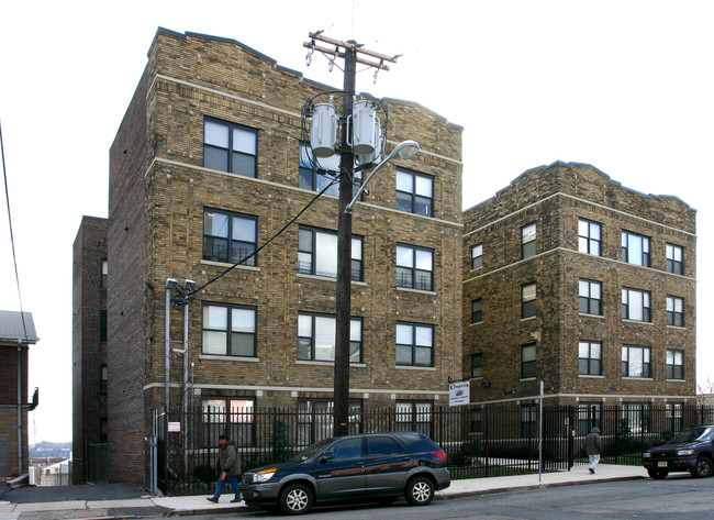 Mt. Prospect Apartments in Newark, NJ - Building Photo - Building Photo