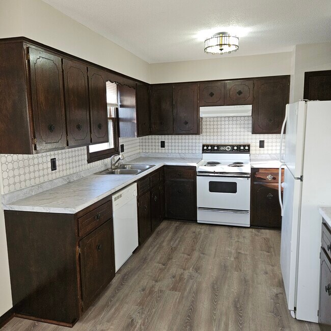 4616 Ruth St in Bellevue, NE - Building Photo - Building Photo