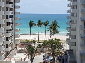 5700 Collins Ave in Miami Beach, FL - Building Photo