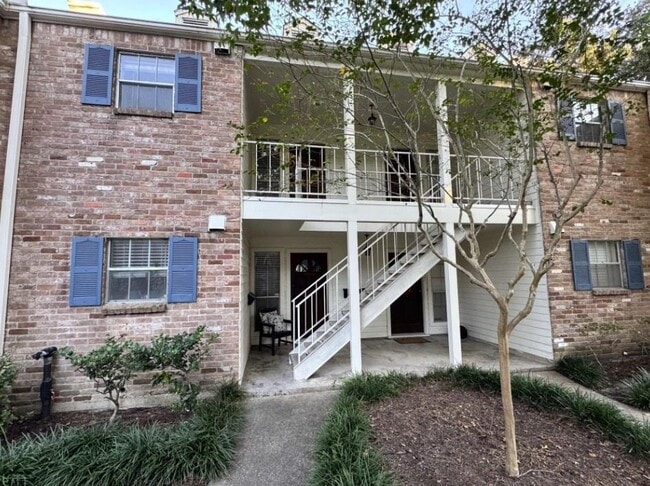 property at 13004 Trail Hollow Dr
