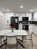 11115 W Okeechobee Rd in Hialeah Gardens, FL - Building Photo