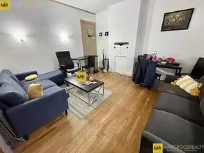 688 Parker St, Unit 2 in Boston, MA - Building Photo - Building Photo