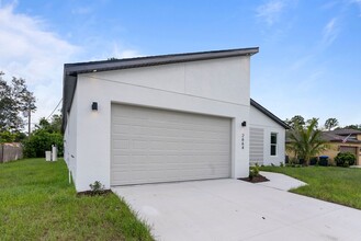 2664 Crittendon St in North Port, FL - Building Photo - Building Photo