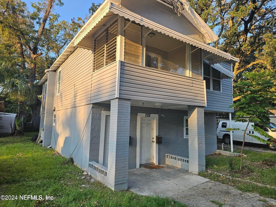 1357 W 22nd St in Jacksonville, FL - Building Photo