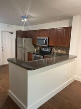 4189 Crystal Lake Dr in Pompano Beach, FL - Building Photo - Building Photo
