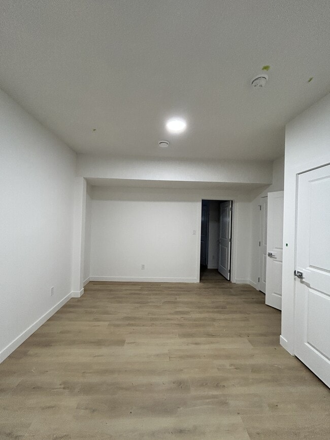 6631-6642 42 Ave in Beaumont, AB - Building Photo - Building Photo