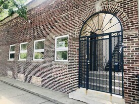 1835 S Loomis St in Chicago, IL - Building Photo