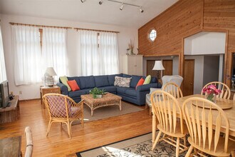 40398 N Beachcomber Dr in Avon, NC - Building Photo - Building Photo