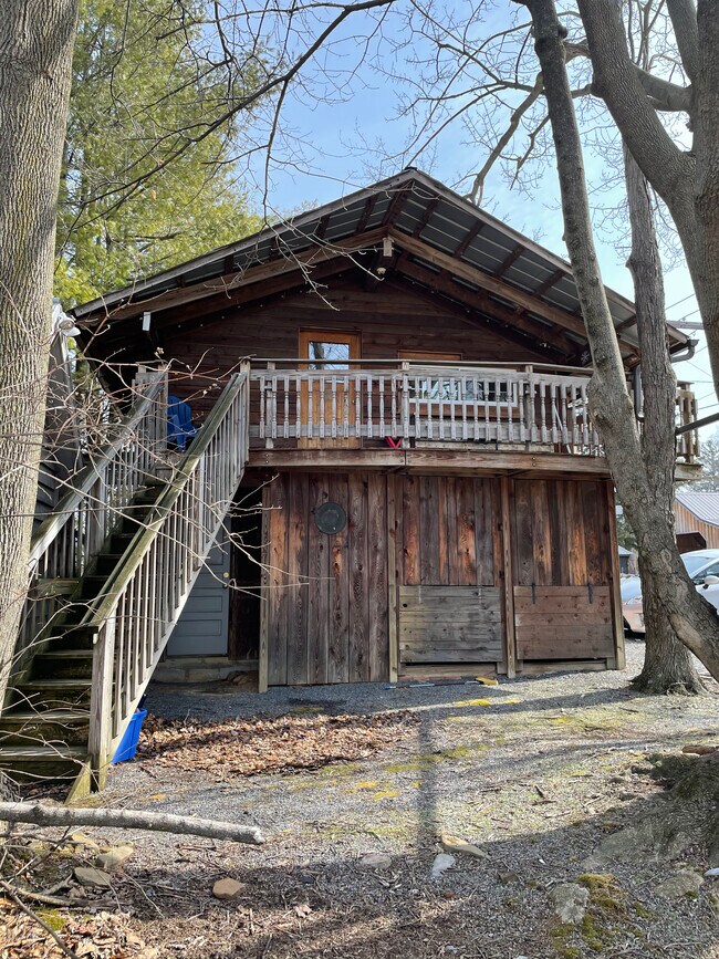 78 Tennis Alley Rentals in Boalsburg, PA