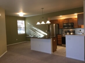 2035 Grays Peak Dr, Unit Unit 101 in Loveland, CO - Foto de edificio - Building Photo