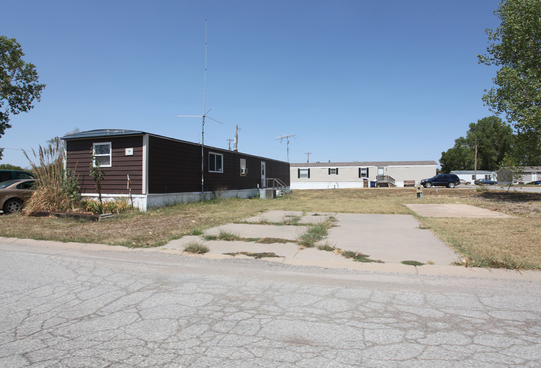 Sunset 77 in Douglass, KS - Building Photo