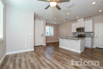 2657 River Rd Ln in Lincoln, CA - Building Photo - Building Photo