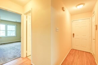 20649 Shadyside Way in Germantown, MD - Building Photo - Building Photo