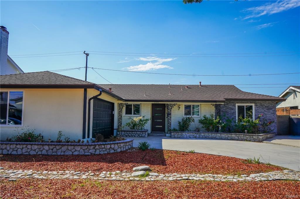 1133 S Chantilly St in Anaheim, CA - Building Photo