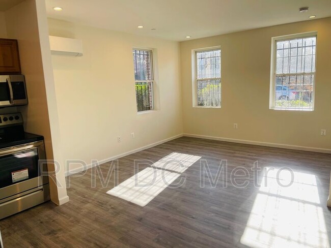 2928 Nelson Pl SE-Unit -#2 in Washington, DC - Building Photo - Building Photo